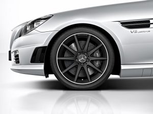 Νέες Mercedes SLK και SLK 55 AMG CarbonLOOK Edition