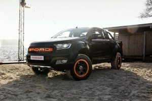 Πάρτε τα βουνά με αυτό το φτιαγμένο Ford Ranger