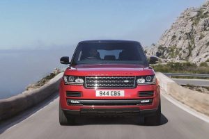 Ανανεωμένο Range Rover και με νέο κινητήρα 550 ίππων