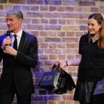 Ο David Coulthard ντύθηκε γυναίκα για καλό σκοπό