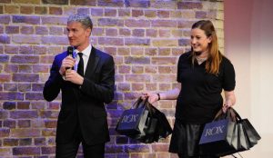 Ο David Coulthard ντύθηκε γυναίκα για καλό σκοπό