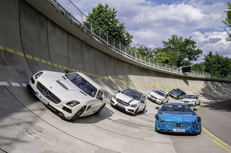 Η Mercedes λανσάρει 18 νέα μοντέλα AMG