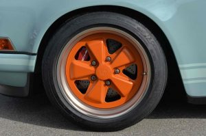 Singer 911: Ανακατασκευασμένη Porsche 964