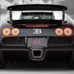 Πωλείται η πρώτη Bugatti Veyron του 2006 με μόλις 1.230 χλμ.!