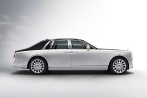 Αποκάλυψη της χλιδάτης νέας Rolls-Royce Phantom (+video)