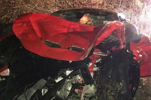 Σουρωμένος νεαρός, έστειλε τη Ferrari στο χαντάκι