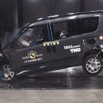 Πώς τα πήγε η νέα BMW Σειρά 5 στα crash tests; (+videos)