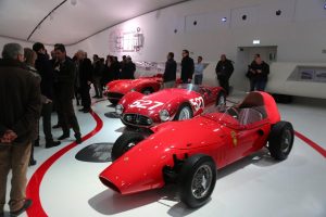Το νέο Museo Enzo Ferrari στη Modena άνοιξε τις πύλες του (+video)