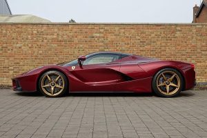 Ευκαιρία: Μεταχειρισμένη LaFerrari σε τιμή ευκαιρίας…