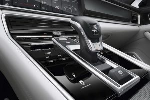 Νέα Porsche Panamera με κινητήρες έως 550 ίππων (+video)