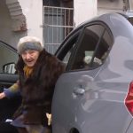 Γιαγιά ηλικίας 81 ετών οδηγεί νέο Subaru WRX STI!