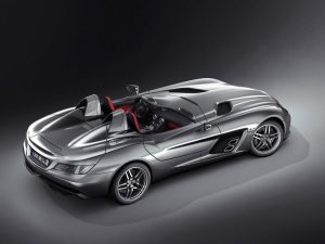 Η Rihanna δώρισε μια SLR Stirling Moss αξίας 1 εκ. $