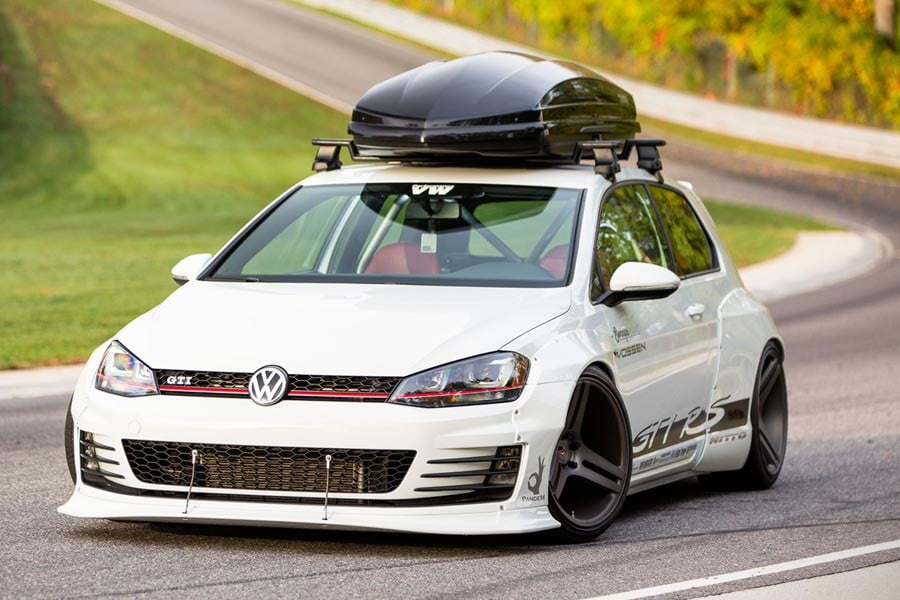 VW Golf GTI επέστρεψε τούμπανο από τον κόσμο των νεκρών…