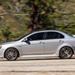 Ανανέωση για το Mitsubishi Lancer με αλλαγές μέσα - έξω