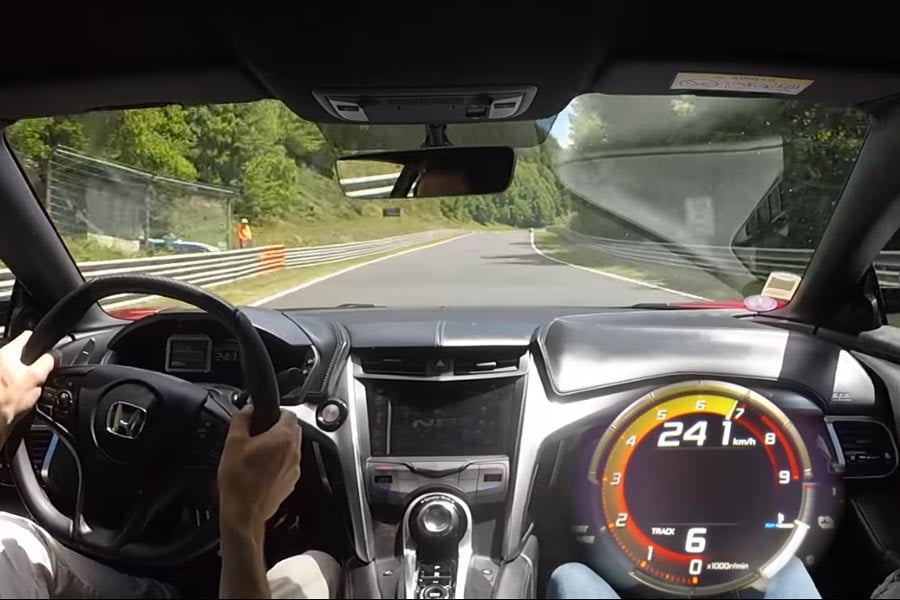 Η «πράσινη κόλαση» είναι το… σπίτι του Honda NSX (+video)