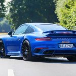 «Καυτή» Porsche 911 Turbo S με τελική 342 χλμ./ώρα