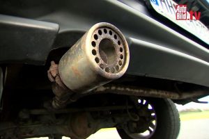 Γερμανός ανατινάζει τον κινέζικο κλώνο της BMW X5 λόγω σαπίλας!