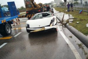 Όταν κάνεις δώρο Lamborghini σε 18χρονο (+video)