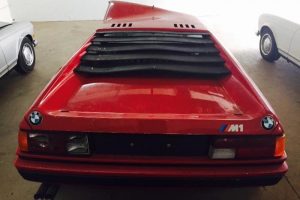 BMW M1 τρακαρισμένη από το 1985 πωλήθηκε 125.000 δολάρια!