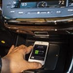 Toyota με ασύρματο φορτιστή κινητού!