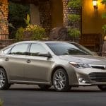 Toyota με ασύρματο φορτιστή κινητού!