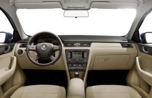 Νέο μικρομεσαίο Skoda Rapid με μεγάλους χώρους