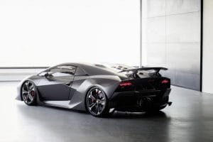 Η Lamborghini Sesto Elemento στην παραγωγή
