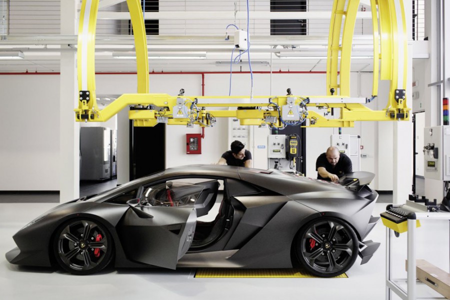 Η Lamborghini Sesto Elemento στην παραγωγή