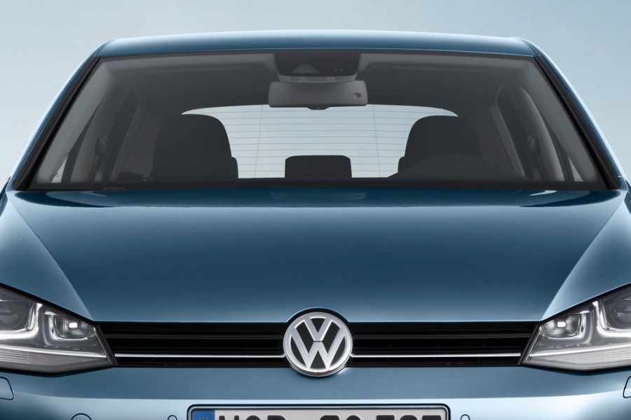 Πρωτιά και άνοδος για την VW το Δεκέμβριο