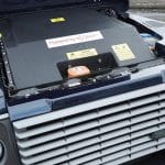 Το Land Rover Defender... μπαίνει στην πρίζα