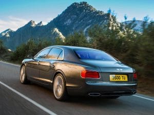 Η νέα Bentley Flying Spur
