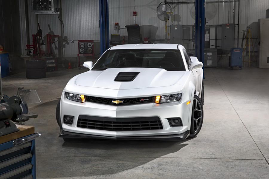 Η ανανεωμένη και πολύ μυώδης Chevrolet Camaro