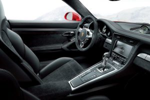 Η νέα εκρηκτική Porsche 911 GT3