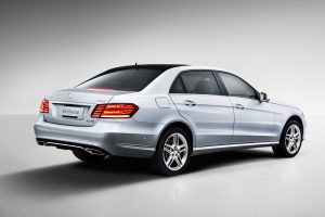 Νέα Mercedes E-Class Long με μακρύ μεταξόνιο