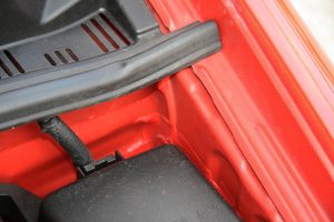 Σημάδια τρακαρισμένου μεταχειρισμένου αυτοκινήτου