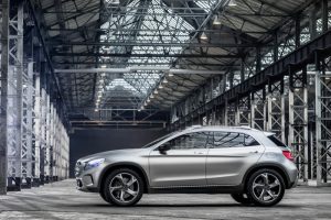 Αποκάλυψη της νέας Mercedes GLA