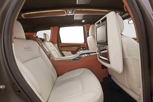 Dacia Duster αλά… Stealth εξωτερικά και Limo εσωτερικά