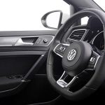 Το νέο VW Golf με τρία πακέτα R-Line