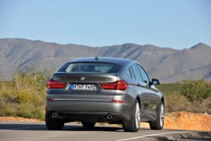 H BMW ανανεώνει ολόκληρη τη Σειρά 5