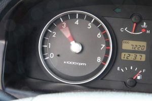 10 εντολές οικονομικής οδήγησης