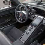 Η Porsche αποκαλύπτει την κορυφαία 918 Spyder