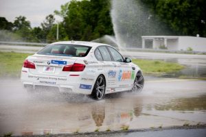 BMW M5 έκανε ρεκόρ drift διανύοντας 82,5 χλμ! (video)
