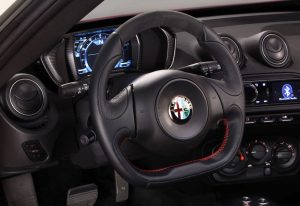 Νέες φωτογραφίες της Alfa Romeo 4C