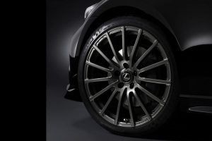 Το πολύ δυναμικό Lexus IS TRD