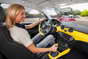 Opel ADAM με διαδραστικό φωνητικό έλεγχο