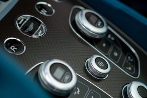 Νέα Aston Martin Vanquish Volante (+video)