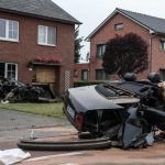 Σώος βγήκε ο οδηγός από κομμένο στα δύο Audi S8