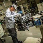 Takumi: Οι 4 «τεχνίτες» του κινητήρα του Nissan GT-R