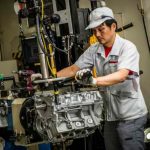 Takumi: Οι 4 «τεχνίτες» του κινητήρα του Nissan GT-R