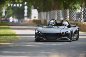 Παρέλαση πολλών αστέρων στο Goodwood
